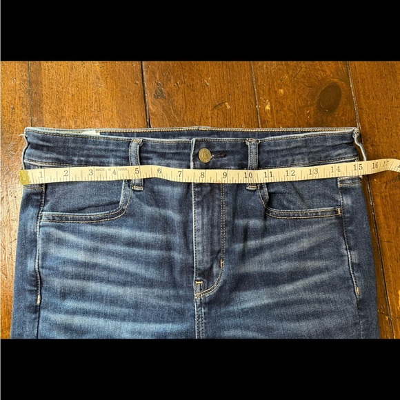American Eagle next level stretch jeans, size 10 - Picture 7 of 7